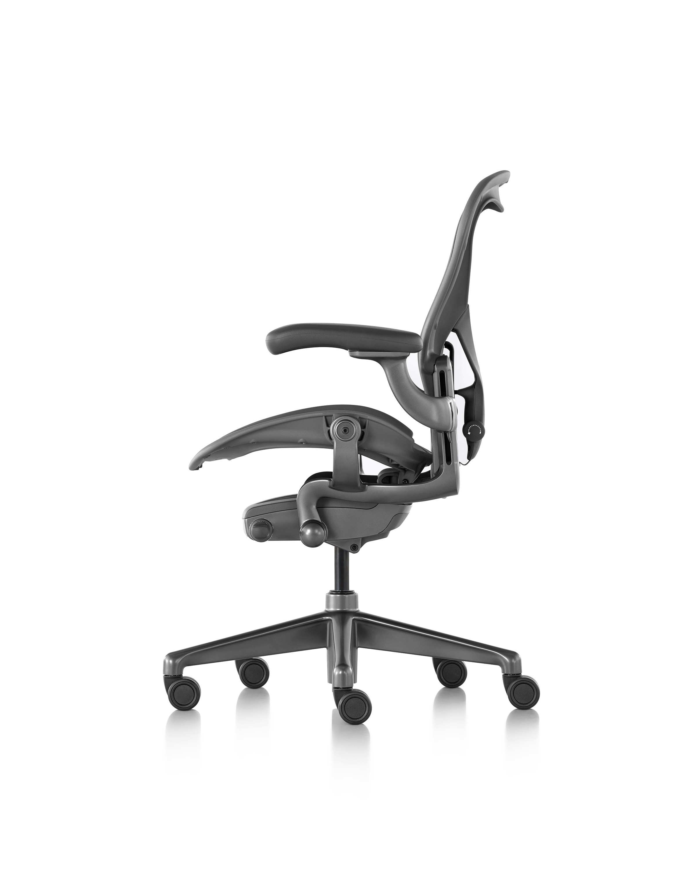 Aeron Remastered Size B