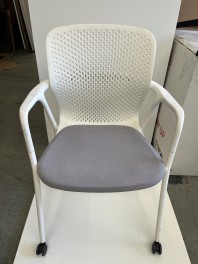 Keyn chair  |  4 LEG base